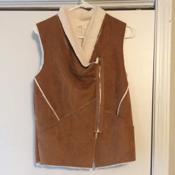 Tan vest, worn little and in good shape - Picture 3 of 4